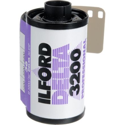 Ilford Delta 3200 / 35mm film 36 exp