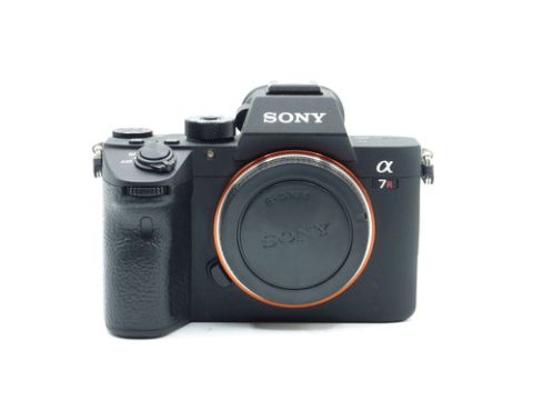 Sony A7R III Body Only (USED)