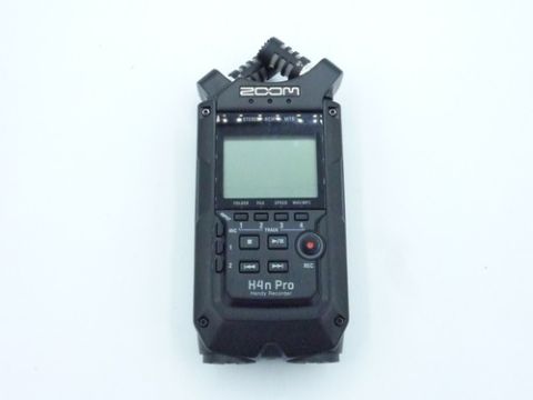 Zoom H4n Pro 4-Input / 4-Track Portable Handy Recorder with Onboard X/Y Mic Capsule (Black) (USED)