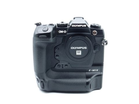Olympus OM-D E-M1X Mirrorless Camera (USED)